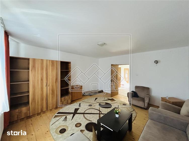 Casă cu 4 camere cu Teren 626 Mp în Central