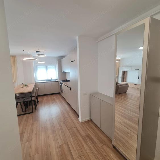 Apartament cu 2 camere semidecomandat în Central