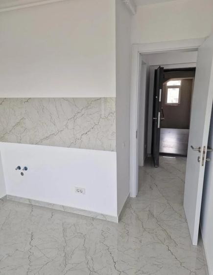 Garsonieră decomandată în Berceni