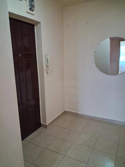 Apartament cu 2 camere decomandat în Sud