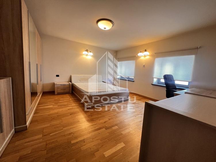 Apartament cu 3 camere pe 2 nivele, etajul 2, Piata Unirii - 8