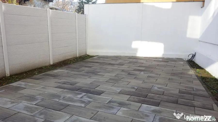 Apartament cu 2 camere semidecomandat în P-ța Muncii