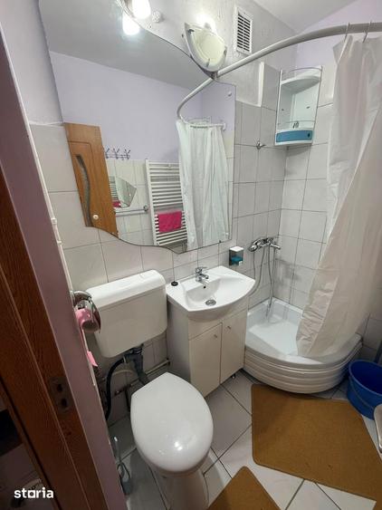 Apartament cu 3 camere în Florilor