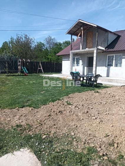 Casă individuală cu 2 camere cu Teren 400 Mp în Bârnova
