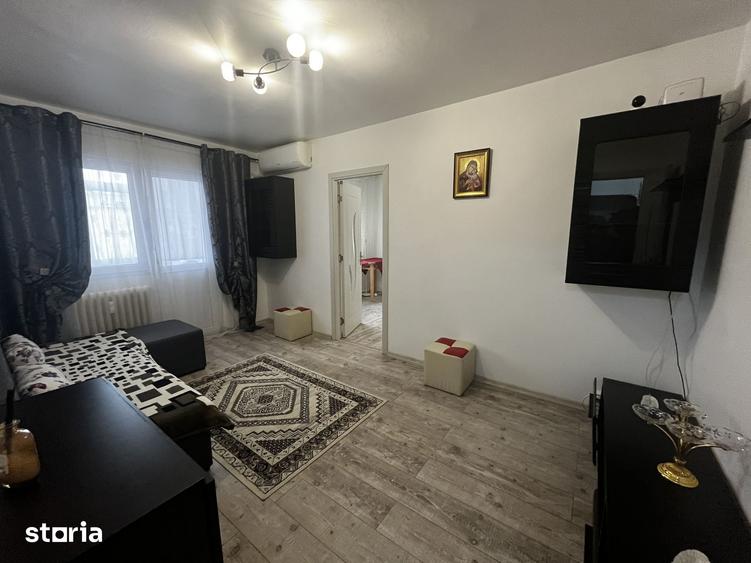 Apartament cu 2 camere în Podu Roș