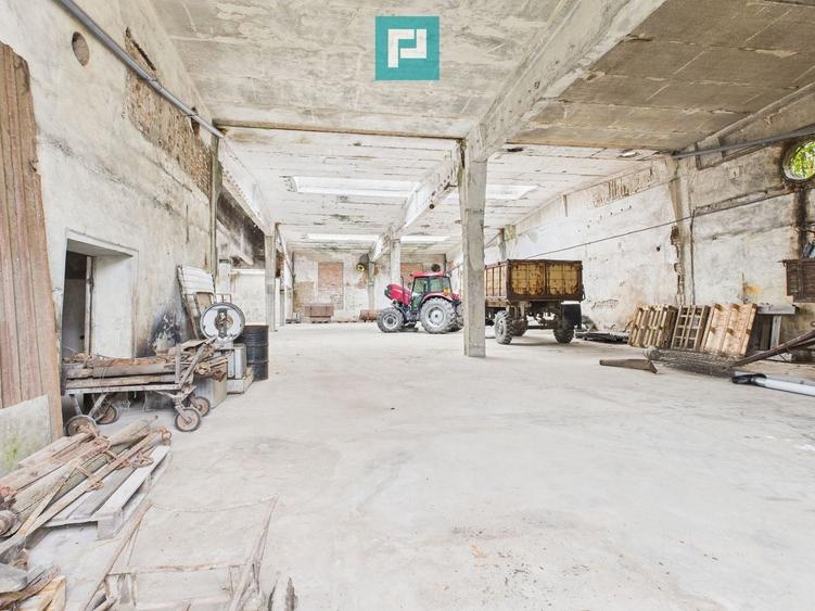 Spațiu industrial, de 200 mp, în Periam