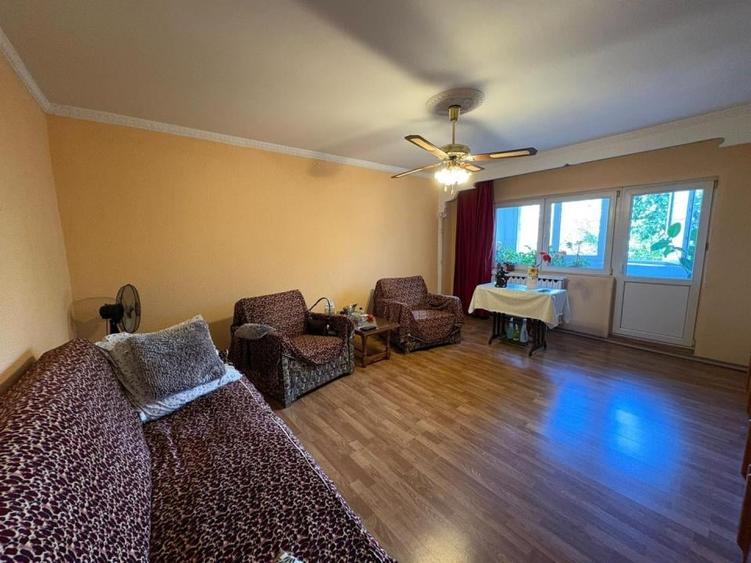 Apartament cu 3 camere în Militari