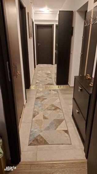 Apartament cu 2 camere, mobilat în Central — fotografia 1