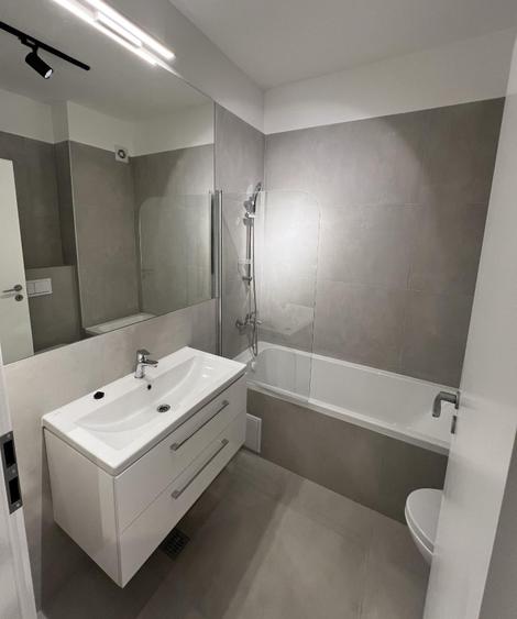 Apartament cu 2 camere decomandat în Berceni
