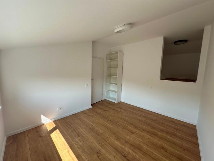 Casă pasivǎ cu 3 dormitoare de închiriat, grădină și piscină comună PRIMA CHIRIE - 13