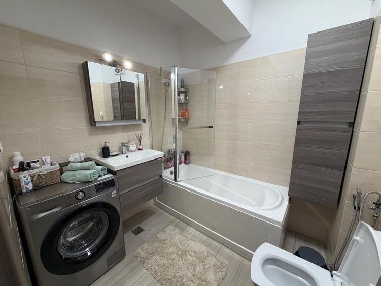 Apartament cu 2 camere semidecomandat în Dudești
