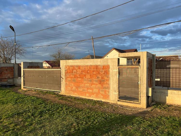 Teren Construcții intravilan de 2360 mp, în Exterior Nord