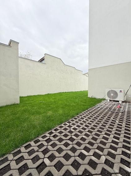 Apartament cu 4 camere decomandat în Timpuri Noi