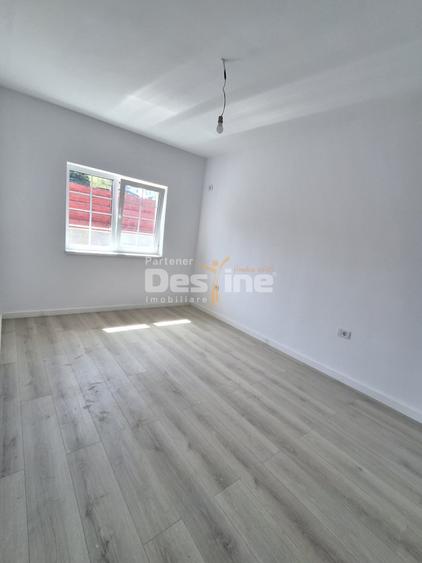 Casă individuală cu 4 camere cu Teren 412 Mp în Valea Adâncă