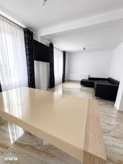 Casă cu 2 camere cu Teren 400 Mp în Central