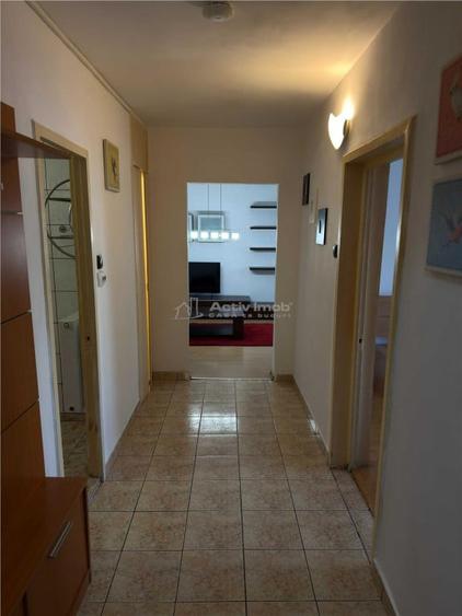 Apartament cu 2 camere decomandat în Timpuri Noi