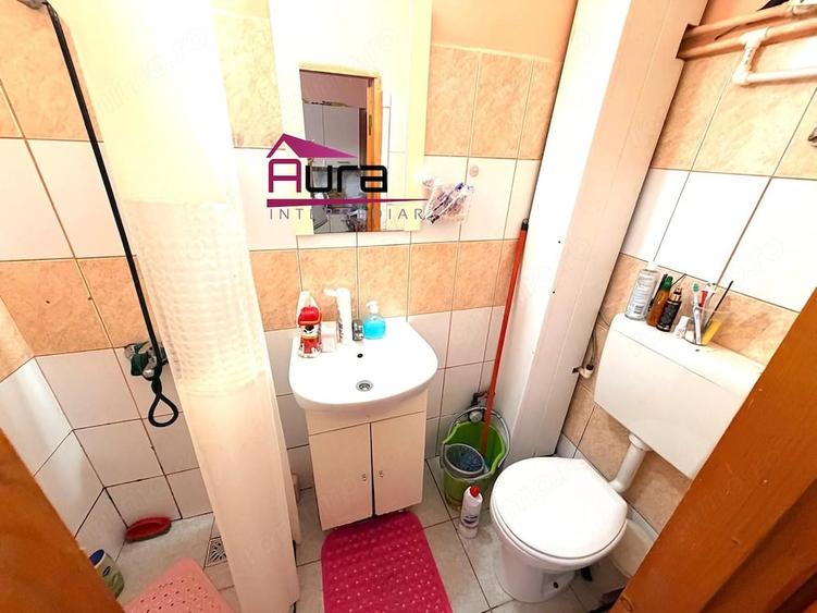 Garsonieră decomandată în Central