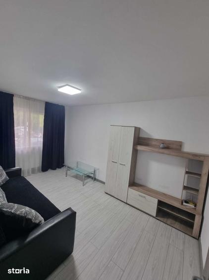 Garsonieră în Craiovița Nouă