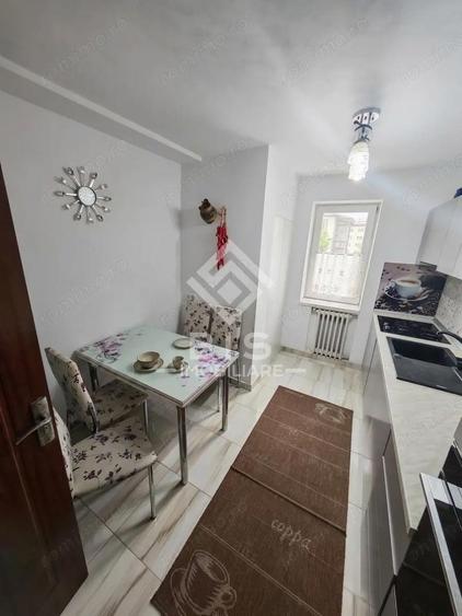 Apartament cu 4 camere decomandat în Independenței
