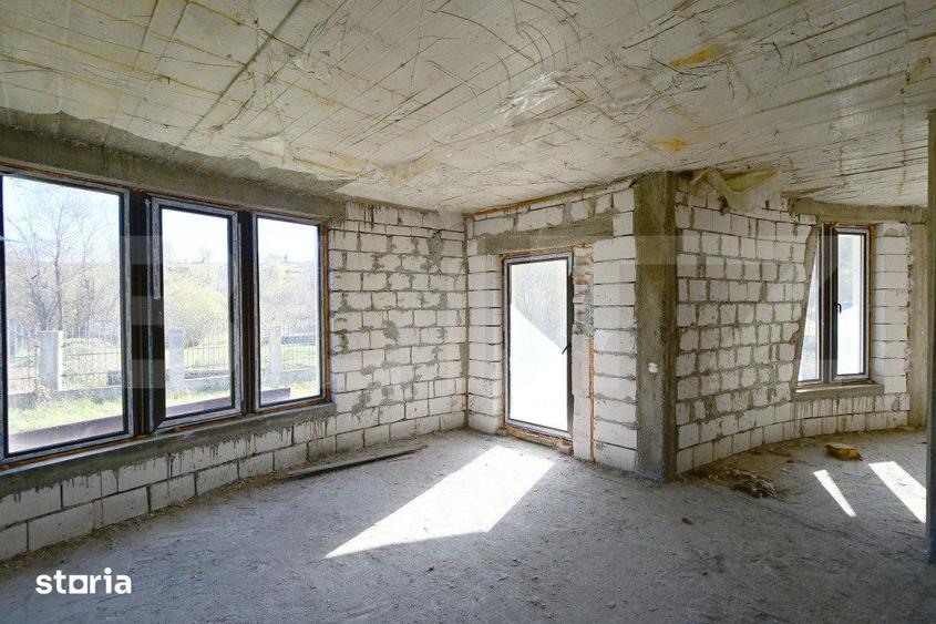 Casă cu 5 camere cu Teren 829 Mp în Câmpulung Moldovenesc