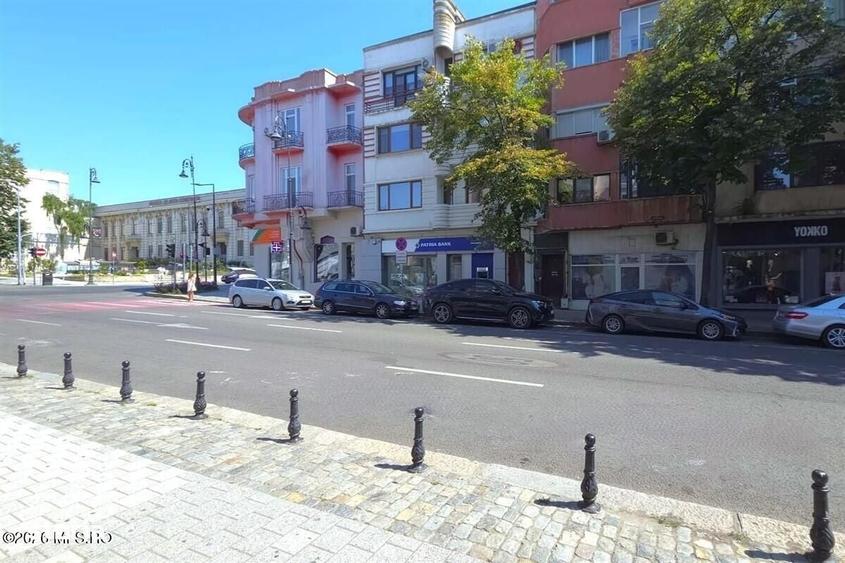 Apartament cu 4 camere în Central
