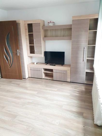 Apartament cu 2 camere decomandat în Petru Rareș