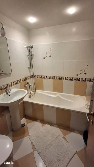 Apartament cu 2 camere semidecomandat în Decebal