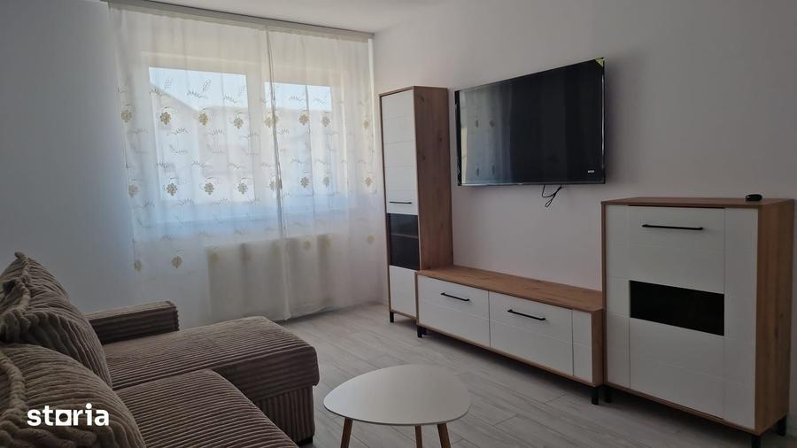Apartament cu 2 camere decomandat în Bârnova