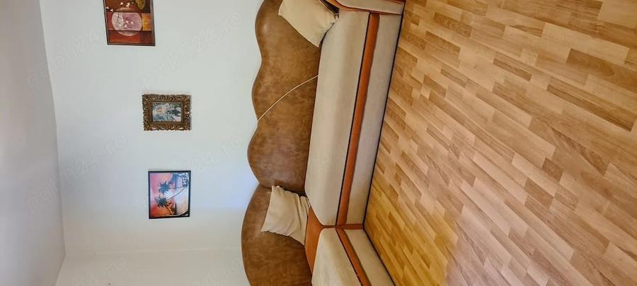 Apartament cu 3 camere semidecomandat în Complex Studențesc
