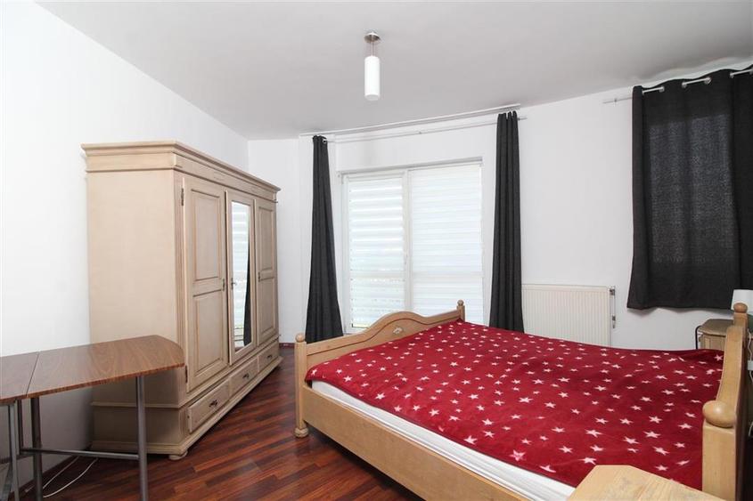 Apartament cu 2 camere semidecomandat, mobilat în Zorilor