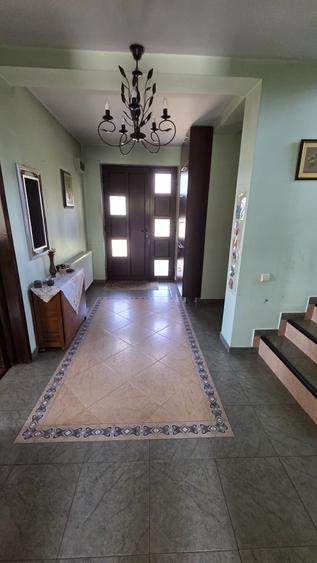 Casă individuală cu 6 camere cu Teren 1000 Mp în Valea Lupului