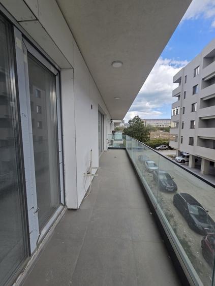 Apartament cu 2 camere decomandat în Universitate