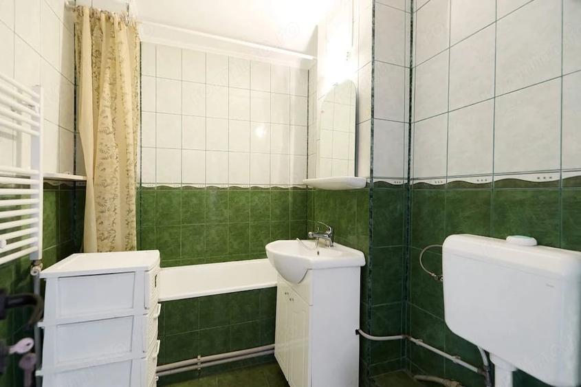 Apartament cu 4 camere decomandat în Găvana