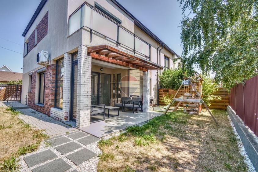 Duplex cu 4 camere cu Teren 223 Mp în Someșeni