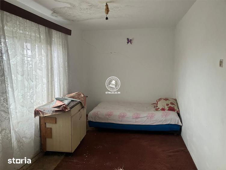 Casă cu 5 camere cu Teren 931 Mp în Movileni