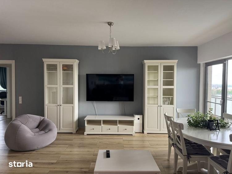 Apartament cu 3 camere decomandat, mobilat în Baicului