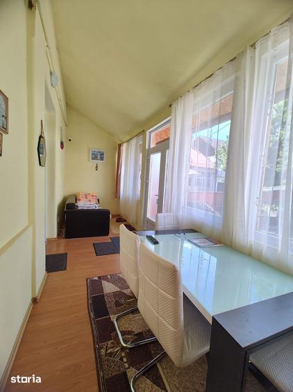 Casă cu 4 camere cu Teren 703 Mp în Aurel Vlaicu