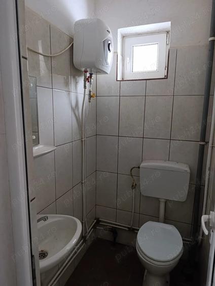 Spațiu comercial, de 200 mp, în Rădoiești