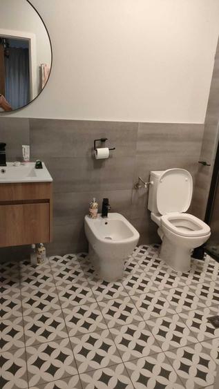 Casă cu 4 camere cu Teren 200 Mp în 1 Decembrie