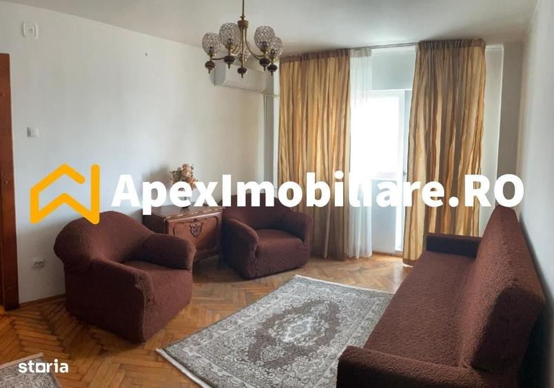 Apartament cu 3 camere semidecomandat, mobilat în Tineretului