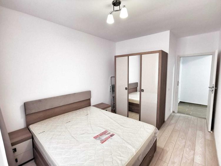 Apartament cu 2 camere decomandat în Metalurgiei