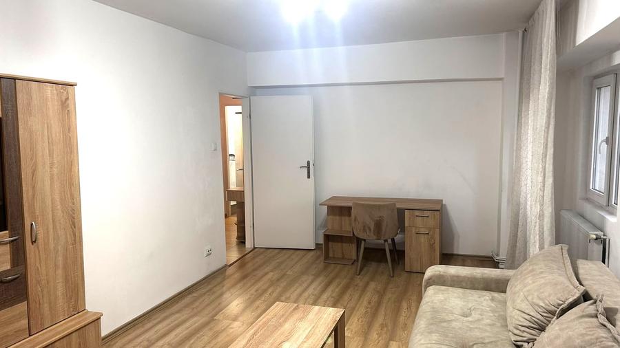 Apartament cu 2 camere decomandat în Mărăști