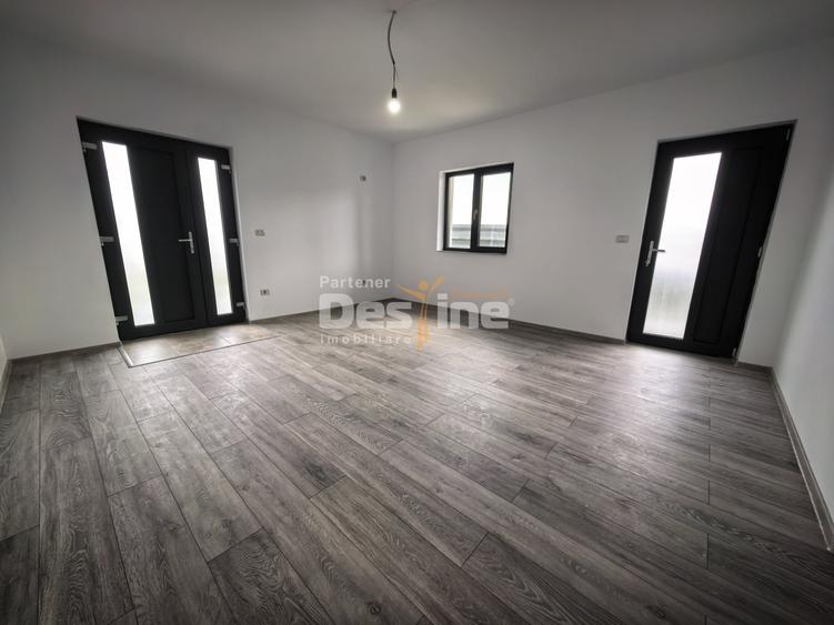 Casă individuală cu 3 camere cu Canalizare în Lunca Cetățuii