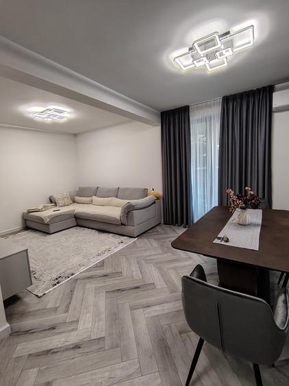 Duplex cu 4 camere cu Canalizare în Fundeni