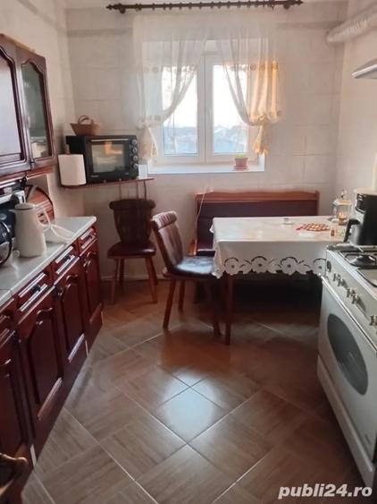 Apartament cu 5 camere decomandat în Central