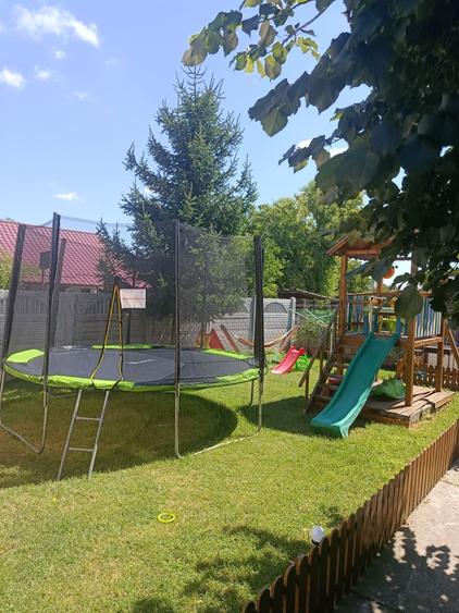 Casă cu 4 camere în Ghercești