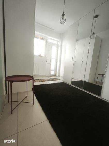 Apartament cu 3 camere în Europa