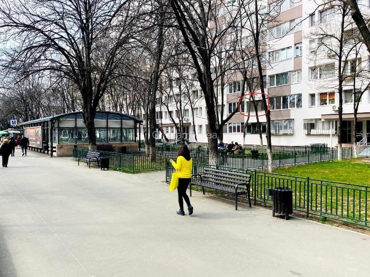 Apartament 3 camere de vânzare – Lujerului, București