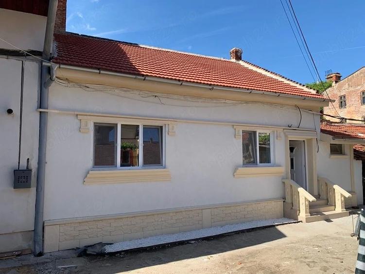 Apartament cu 2 camere decomandat în Ultracentral