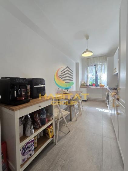 Apartament cu 4 camere decomandat, mobilat în Brâncoveanu